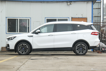 2018款君马S70 1.5T自动豪华运动型5座