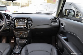 2017款指南者1.4T自动 200T臻享版