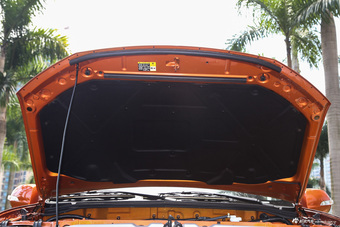 2016款黄海N1 2.3T手动柴油两驱超值版SD4AX604U 