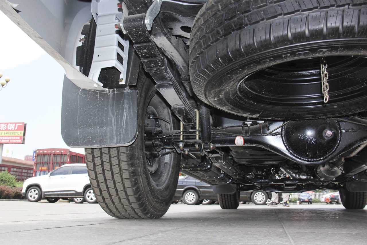 2018款庆铃TAGA 3.0T手动四驱超豪华版