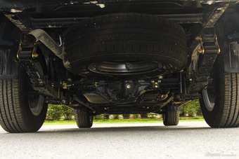 2015款中兴威虎TUV 2.8T手动柴油两驱超值版大双