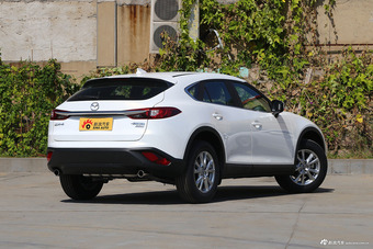 2018款马自达CX-4 2.0L自动两驱蓝天活力版