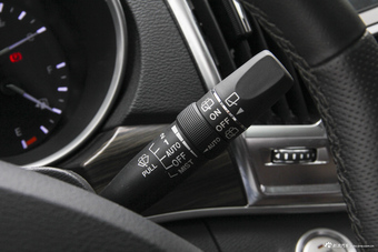  2017款哈弗H9 2.0T自动柴油豪华型7座