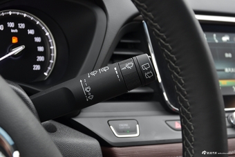 2019款别克GL6 1.3T自动18T互联尊贵型6座国VI