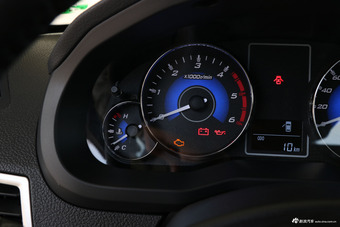 2018款中兴威虎 2.5T柴油国V两驱豪华型中双XD25T5