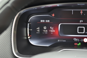 2017款雪铁龙C6 1.8T自动尊贵型