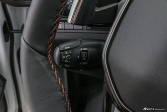 2017款标致5008 1.6T自动350THP精英版5座