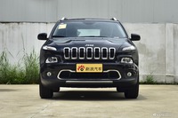 2016款自由光2.4L自动专业版 晶黑