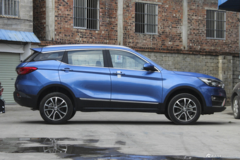 2018款汉腾X5 1.5T CVT精英版