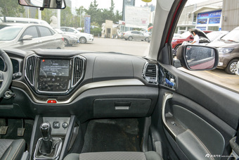 2016款长安CX70 1.6L手动舒适型