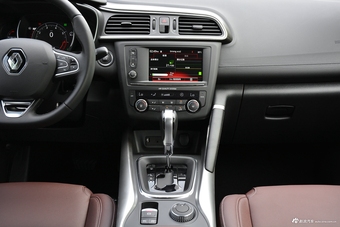 2017款科雷嘉2.0L自动四驱尊贵版