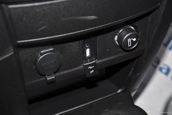 2016款哈弗H1 1.5L手动豪华型红标