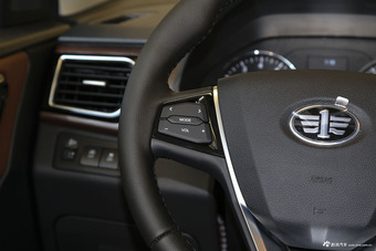 2017款森雅R7 1.6L 自动智能型