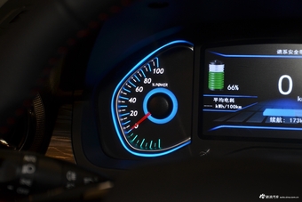 2018款北汽新能源EX360 新潮版