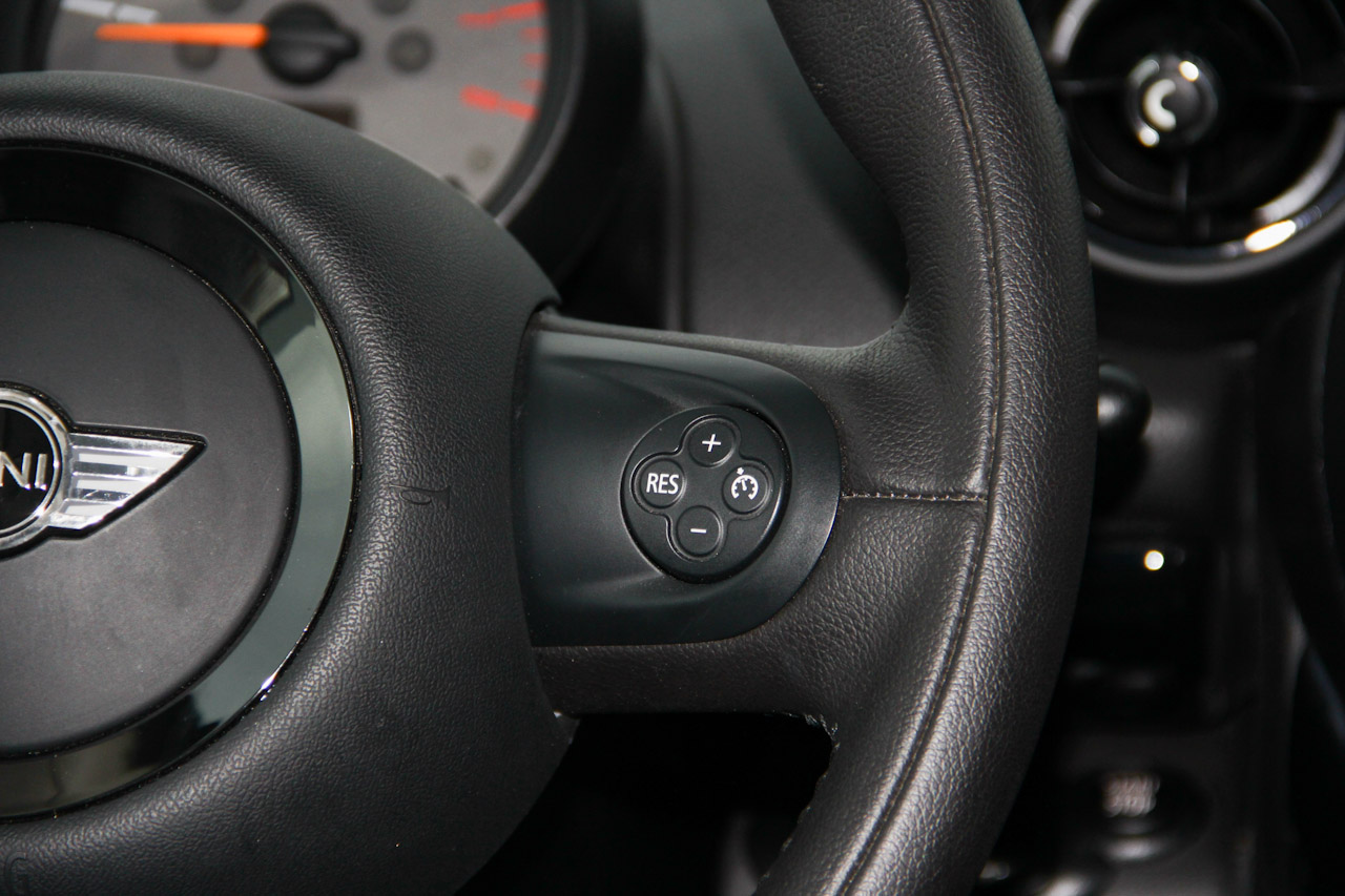 2014款MINI PACEMAN 1.6L自动 COOPER