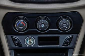 2015款英致737 1.5L手动豪华导航版