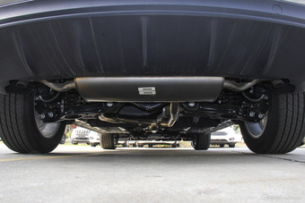 2017款众泰SR9 2.0T自动极致之路版