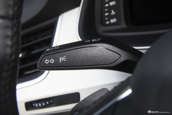 2016款奥迪Q7 2.0T自动40TFSI S-Line运动型