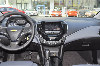 2017款科鲁兹1.4T 自动双离合炫锋版