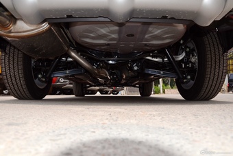 2016款风度MX6 2.0L自动两驱卓越版