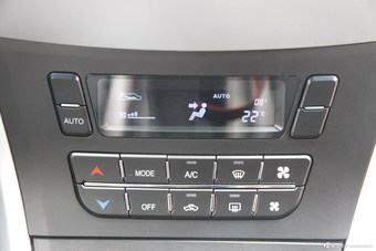 2016款金杯智尚S35 1.5L手动精英版