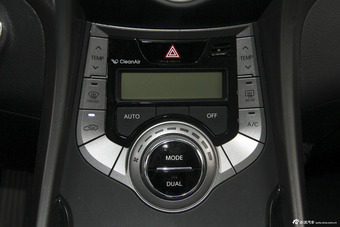 2013款朗动1.6L自动尊贵型