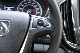 2015款 宝骏560 1.8L手动豪华型