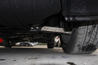 2016款自由光2.4L自动优越版