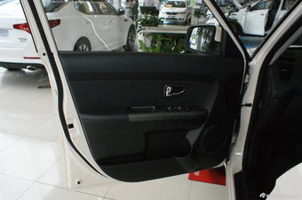 2013款秀尔SOUL 1.6L Premium自动