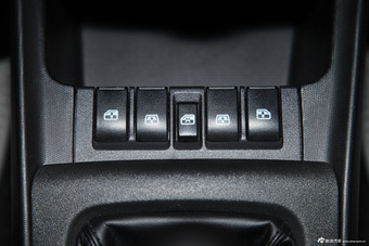 2013款赛欧三厢1.4L手动理想幸福版