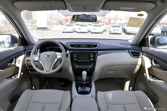 2014款奇骏2.0L自动XL两驱舒适版图片