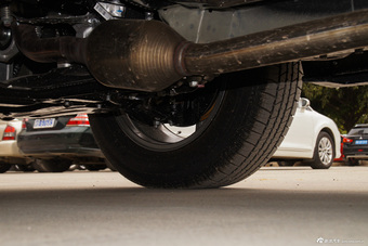 2015款哈弗H6升级版1.5T手动四驱精英型