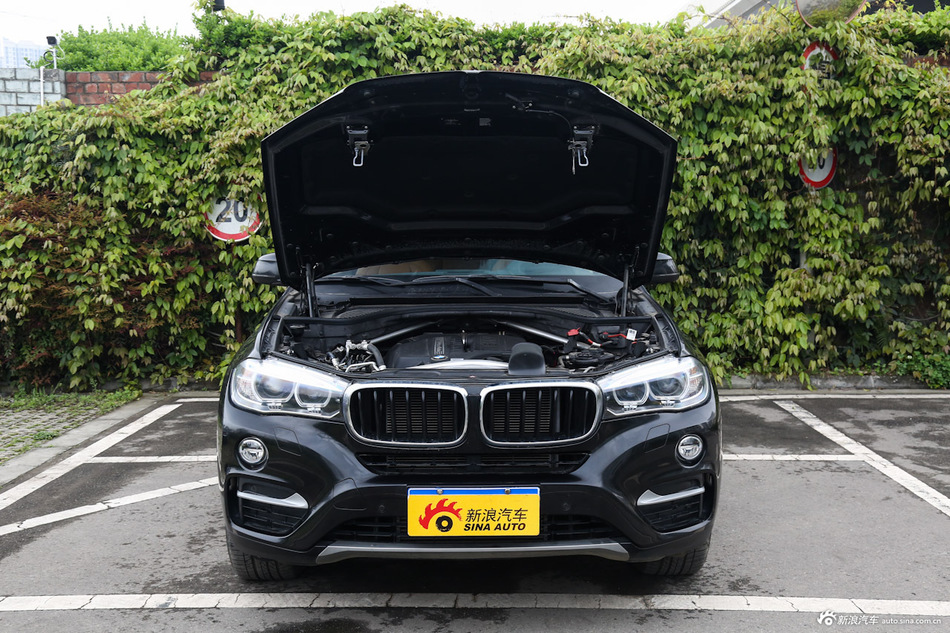 2015款宝马X6 3.0T自动xDrive35i 豪华型