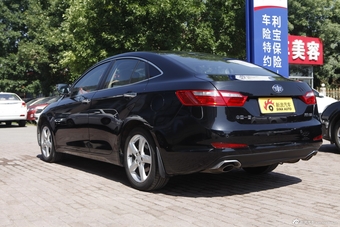 2014款奔腾B70 2.0L手动豪华型