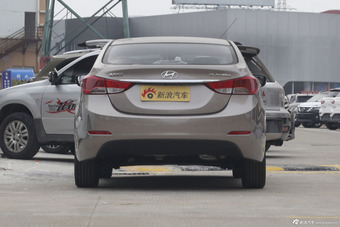 2015款朗动1.6L自动尊贵型