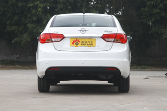 2015款海马M3 1.5L手动精英天窗版