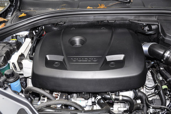 2016款沃尔沃XC60 2.0T自动 T5 AWD智远版
