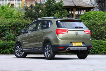 2015款 宝骏560 1.8L手动豪华型