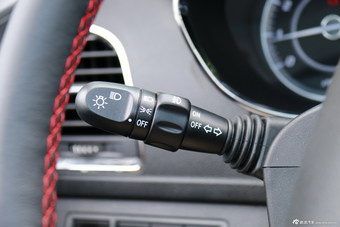 2015款 宝骏560 1.8L手动豪华型