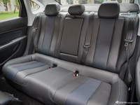 2016款标致308 1.6T自动尊贵版