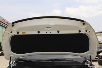 2015款索兰托L 2.4L自动汽油四驱精英版 7座 国5