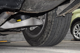 2016款揽胜运动版3.0自动SDV6 HSE