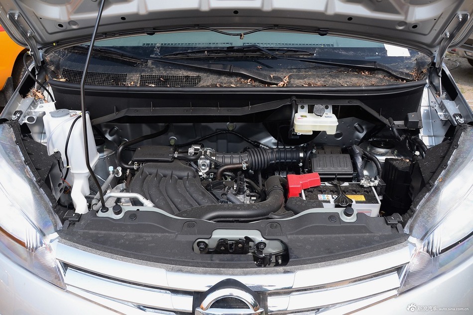 2016款NV200 1.6L自动尊享型