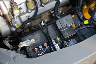 2015款五菱征程1.5L七座舒适版到店实拍