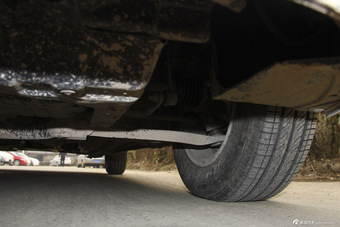 2015款起亚K2 1.4L自动GLS三厢