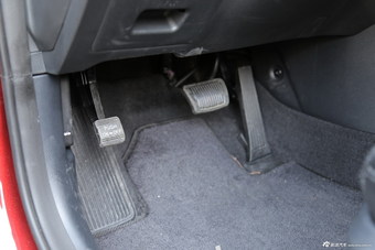 2014款东风悦达起亚K4