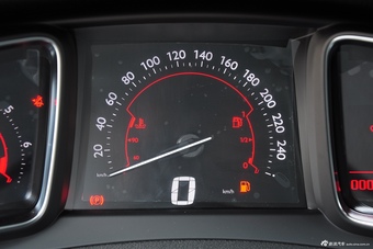 2015款DS 5LS 1.6T自动雅致版THP160