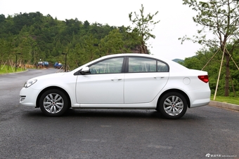 2014款荣威350 1.5T自动劲尚版