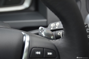 2017款沃尔沃V60 2.0T T5自动 智雅型