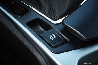 2015款凯迪拉克SRX 3.0L自动舒适型